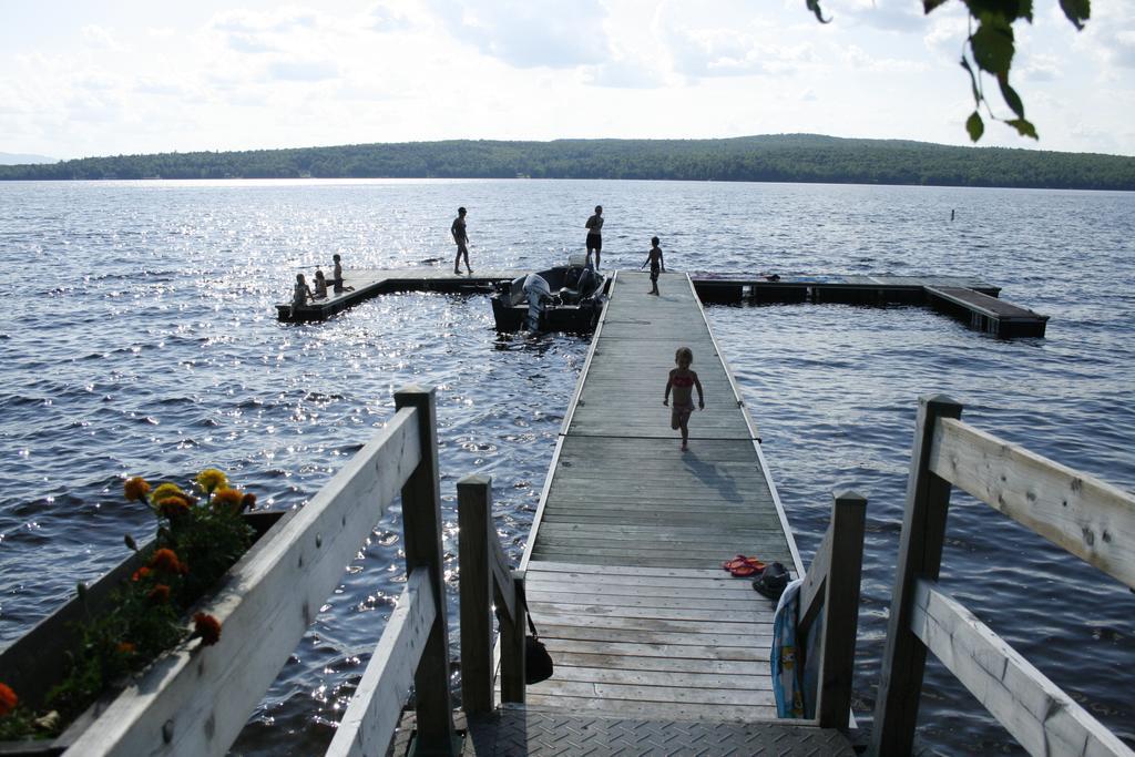 Auberge Et Chalets Sur Le Lac Lac-Megantic ภายนอก รูปภาพ