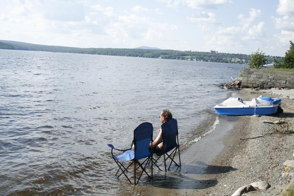 Auberge Et Chalets Sur Le Lac Lac-Megantic ภายนอก รูปภาพ